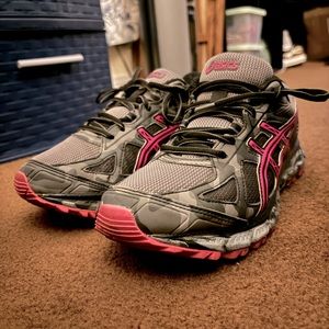 ASICS  athletic shoes size 8